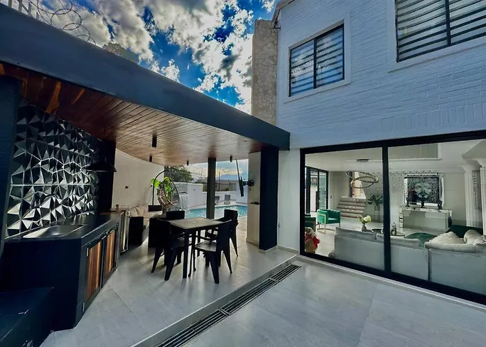 Mansion Moderna Poblado-Piscina-