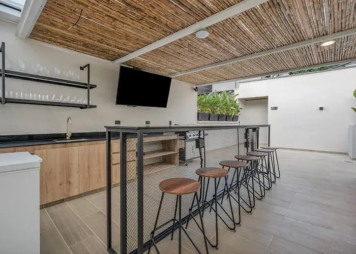 Villa With Pool & Rooftop El Poblado By Nowa